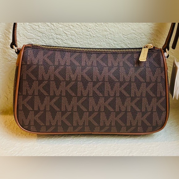 MICHEAL KORS SOLD 🦋 gorgeous shoulder Signature Logo bag NW - Picture 3 of 12